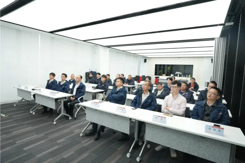 Quangong Machinery Co., Ltd.の海外レンガ製造プロジェクトの結集会議が成功裡に終了した。